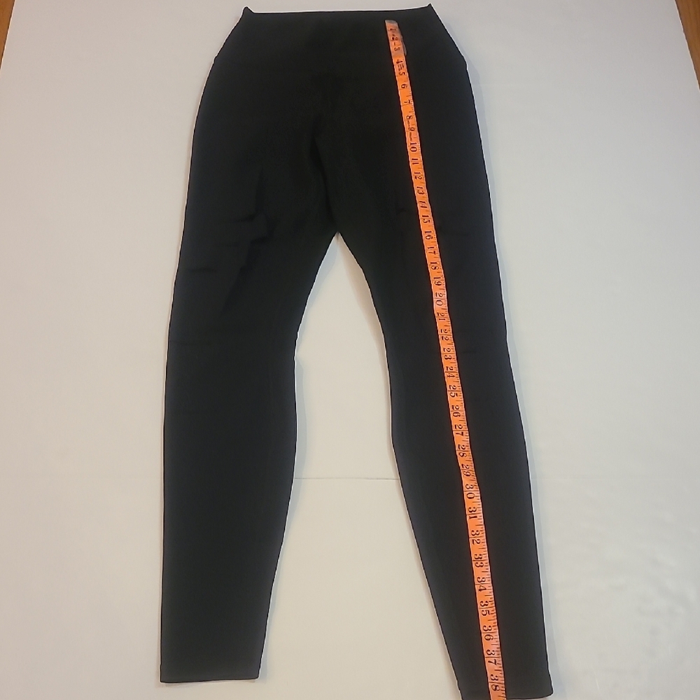 #316 ALO Yoga Distressed Black Leggings B1421 - Picture 3 of 7
